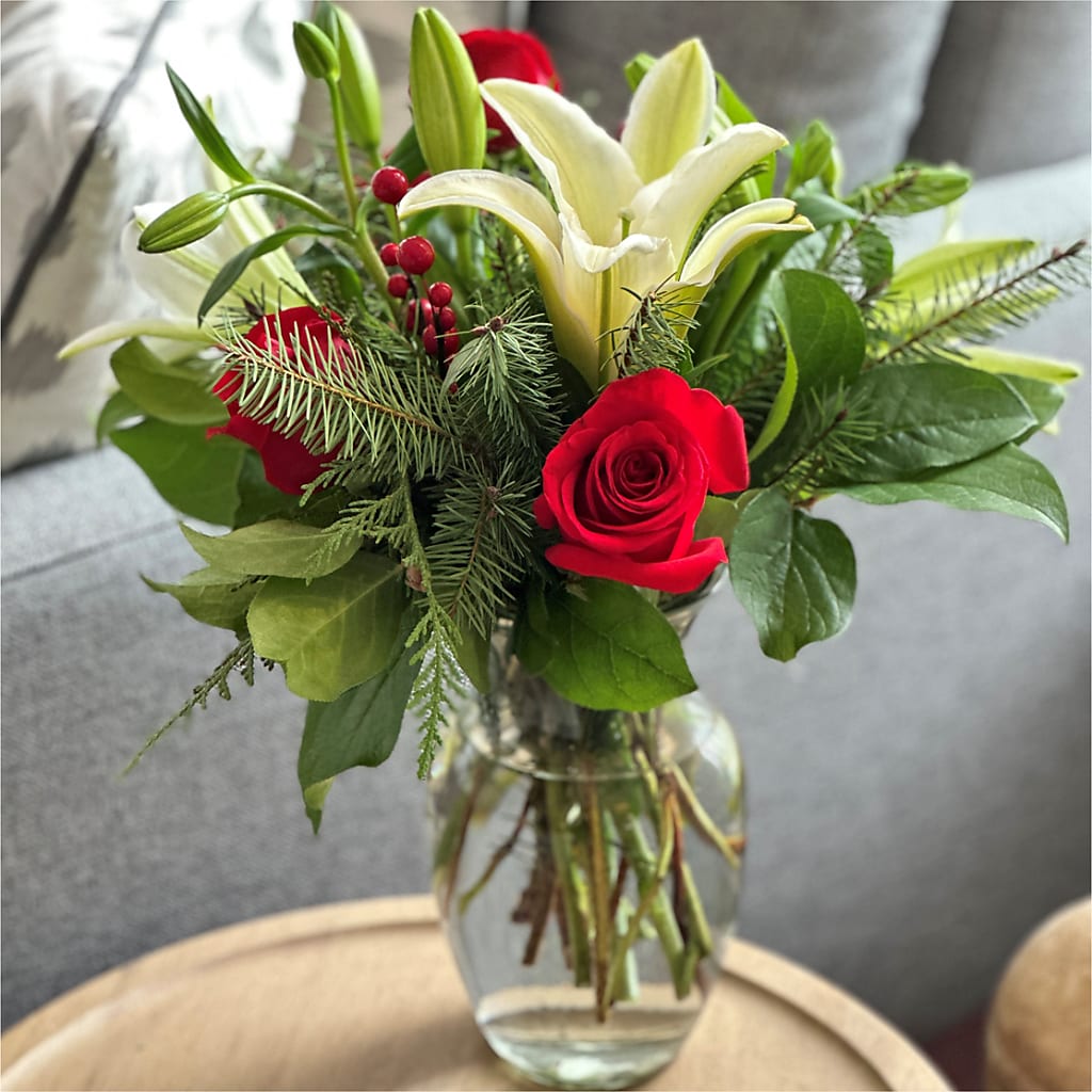 Sparkling Snowflakes Bouquet – BELKY'S FLORIST, Rock Hill SC